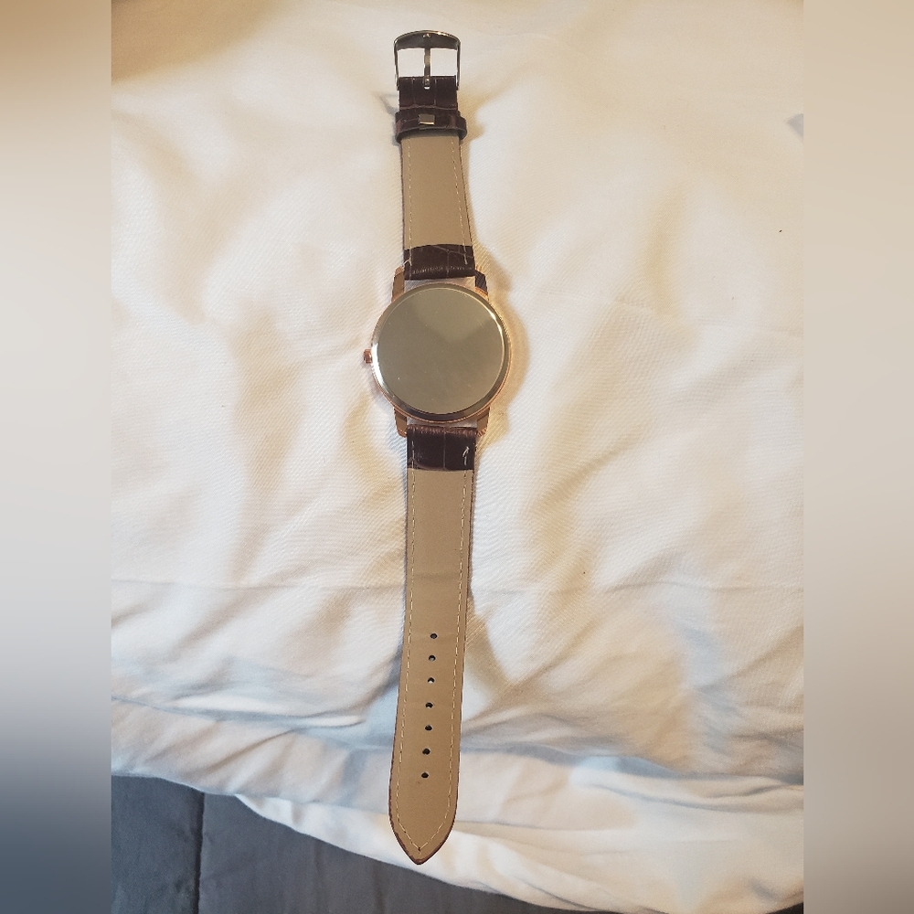 Meibo Quartz Watch - Picture 5 of 5